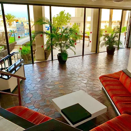 Frente Al Mar- Club Villamar *